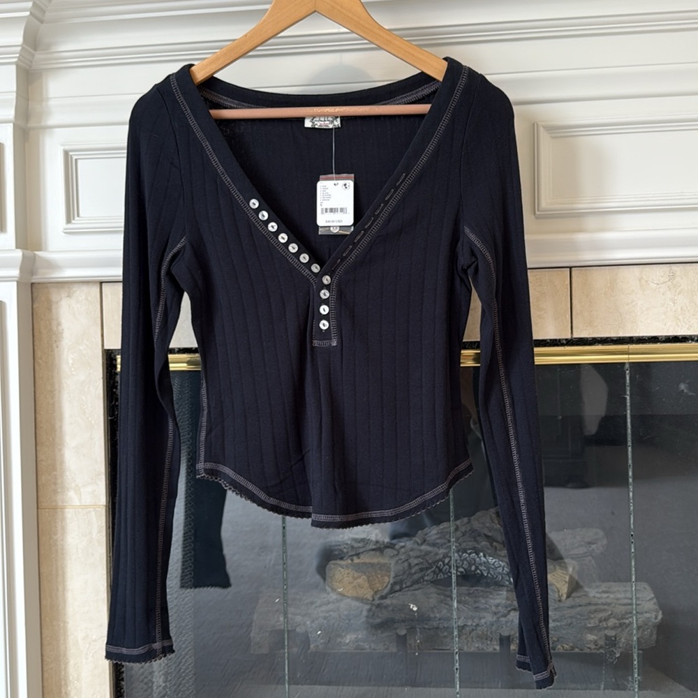 Free People Coffee Chat Henley NWT - Picture 4 of 7